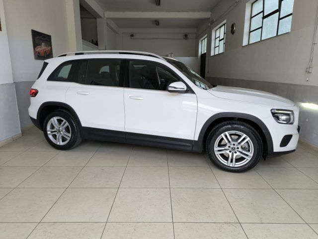 MERCEDES-BENZ MERCEDES-BENZ GLB 200 d Automatic 4Matic Sport *