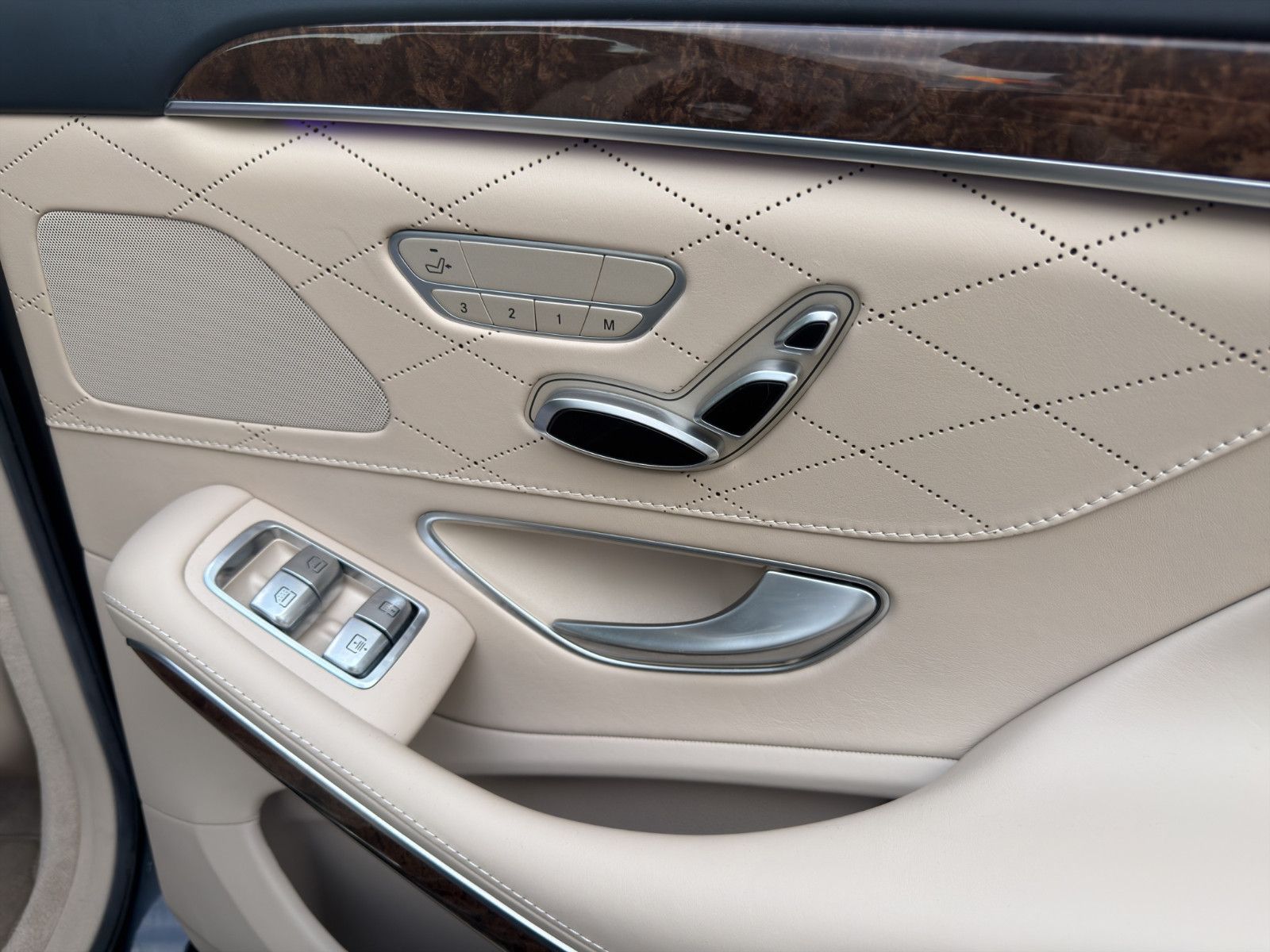 Mercedes-Benz S 500 4Matic Aut.Edition 1 360° PANO ACC LED NAV foto 22