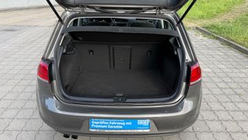 Volkswagen Golf - 11
