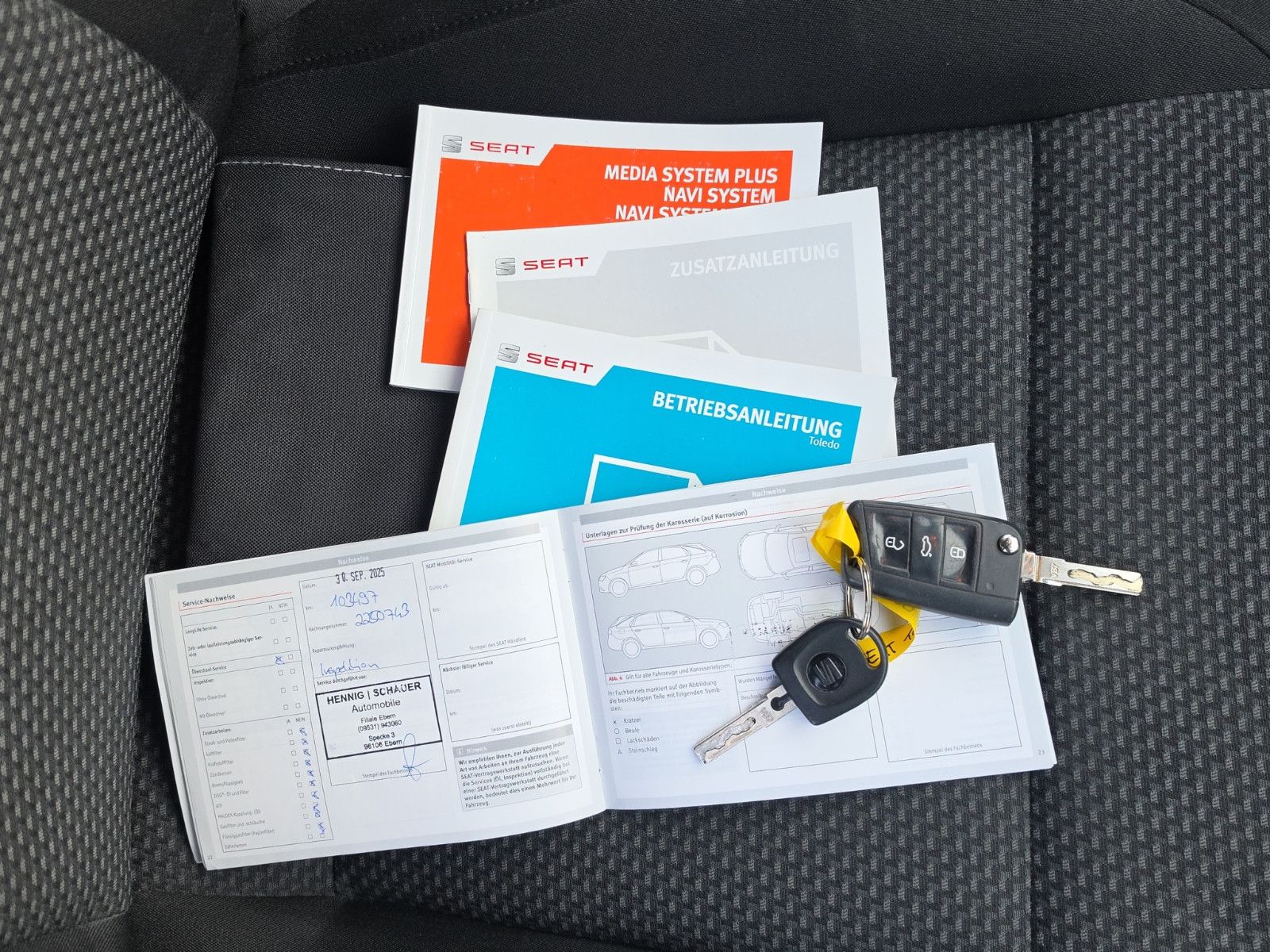 Fahrzeugabbildung SEAT Toledo Style TÜV SERVICE NEU