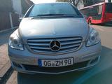 Mercedes-Benz 200 - Mercedes-Benz 200 aus 2006