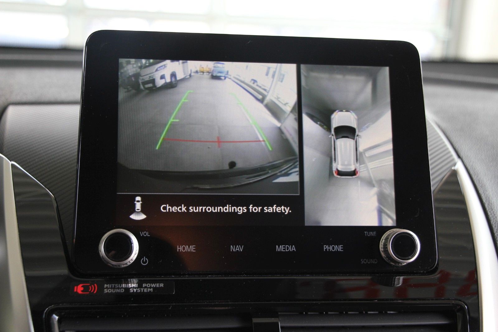 Fahrzeugabbildung Mitsubishi Eclipse Cross Top PHEV AHK