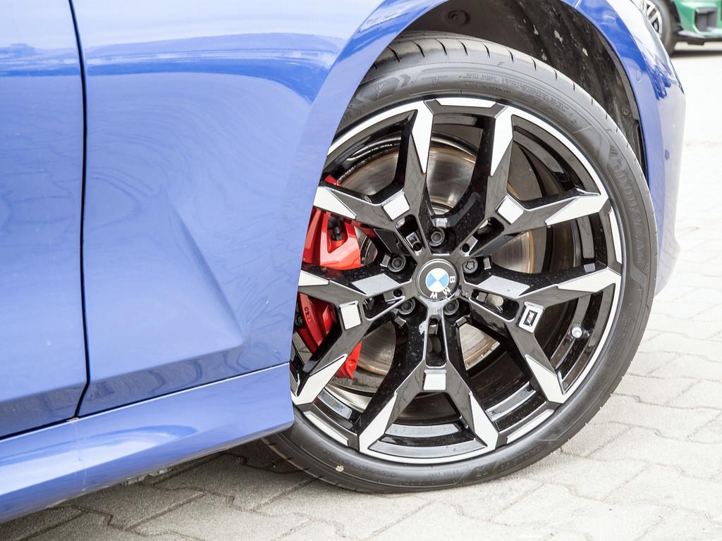 BMW M340i Touring xDrive MEMORY NAVI HUD PANO 360°