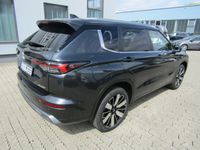 Mitsubishi Plug-in Hybrid Outlander - Vorschau Bild 4