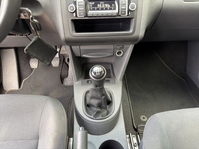 Fahrzeugabbildung Volkswagen Caddy Maxi Rollstuhlrampe 7 Sitzer
