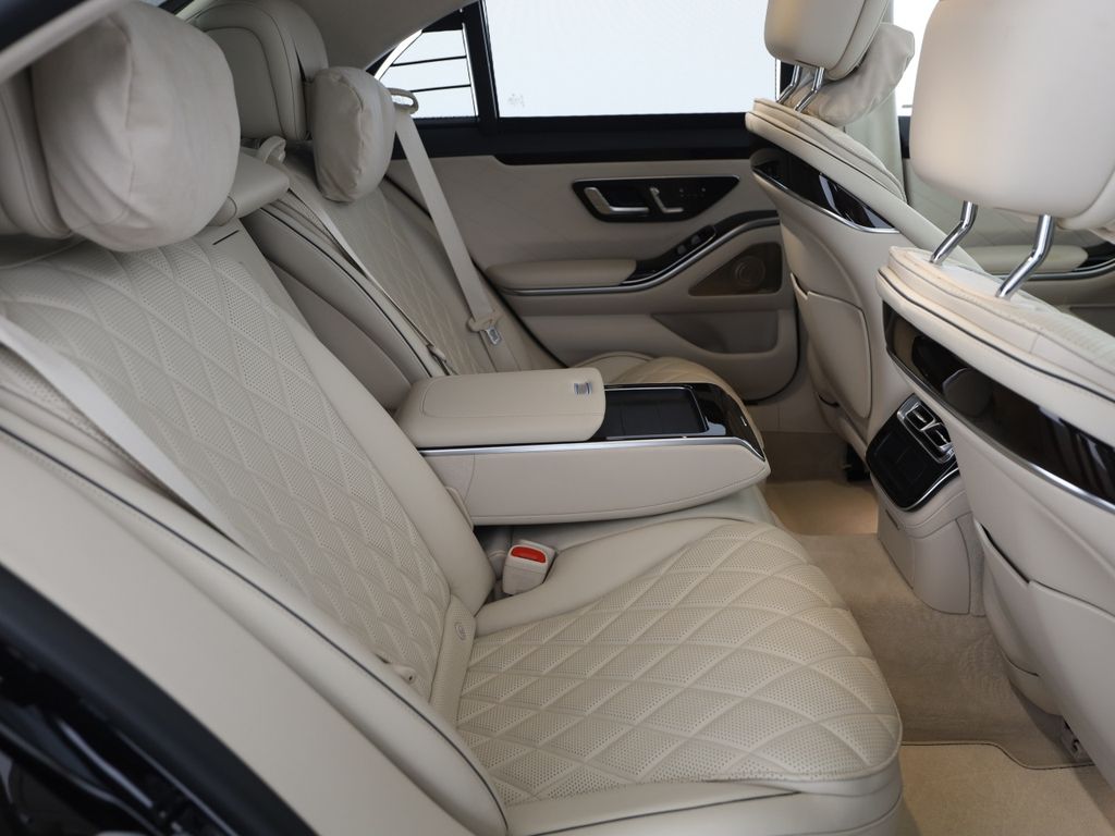 MERCEDES-BENZ S-Class 2022