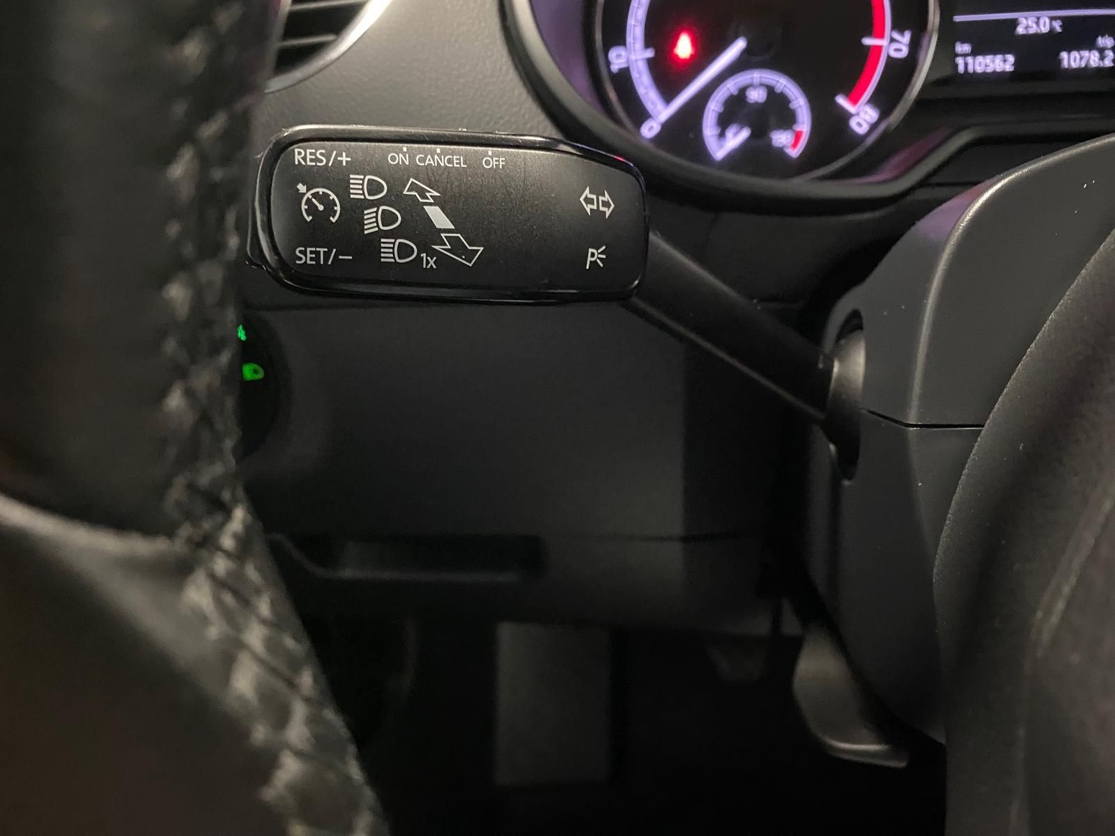 Fahrzeugabbildung SKODA Octavia 1.0 TSI Clever APP+KLIMA+PDC+SITZHEIZ+An