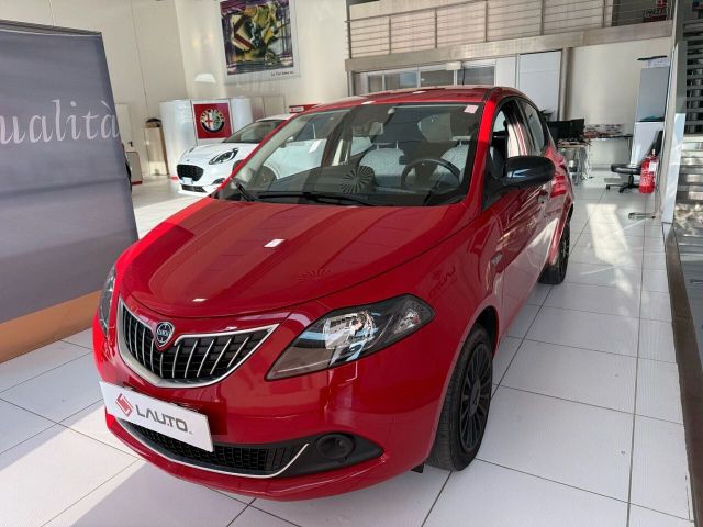 Другие Lancia Ypsilon 1.0 FireFly 5 porte S&S Hybrid Si