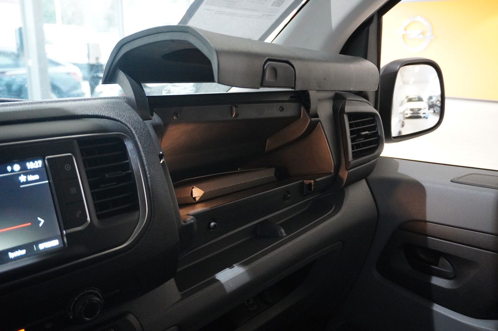 Fahrzeugabbildung Opel Vivaro Cargo 1.5D M EDITION KLIMA/DAB+/PDC/TEMP.
