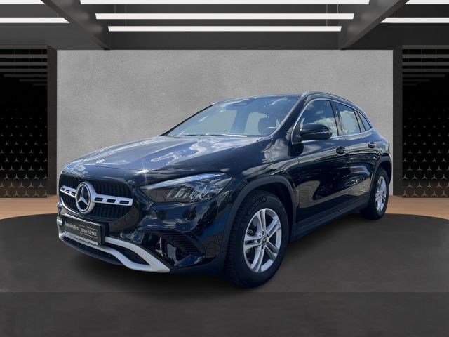 MERCEDES-BENZ GLA 200 KAM+LED+Facelift+NAVI+PDC+WIDE+EASY-P