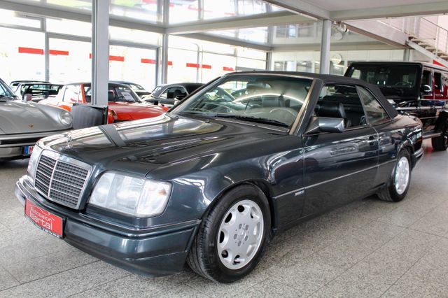 Mercedes-Benz 300 CE 24V Cabriolet -5 Gang - Klima - Sportline