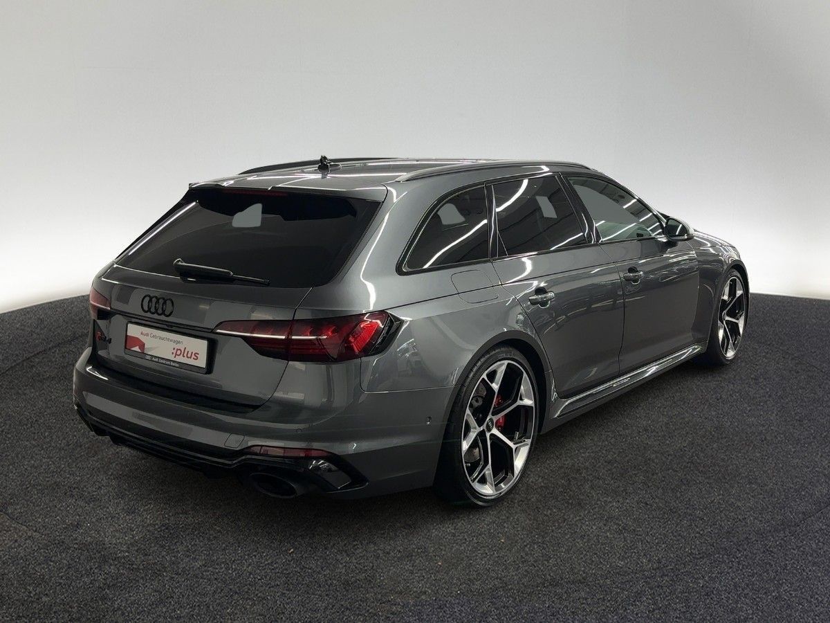 Audi RS4 - Bild 6