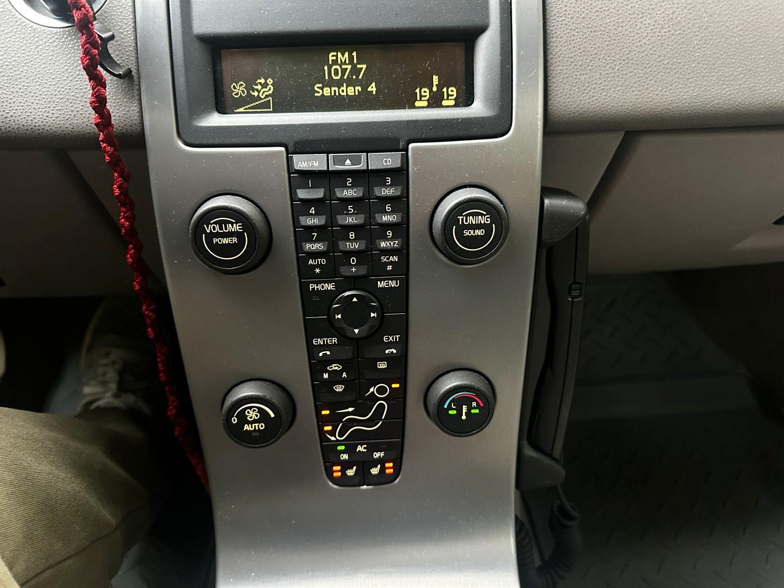 Volvo V50 2005 — photo 11