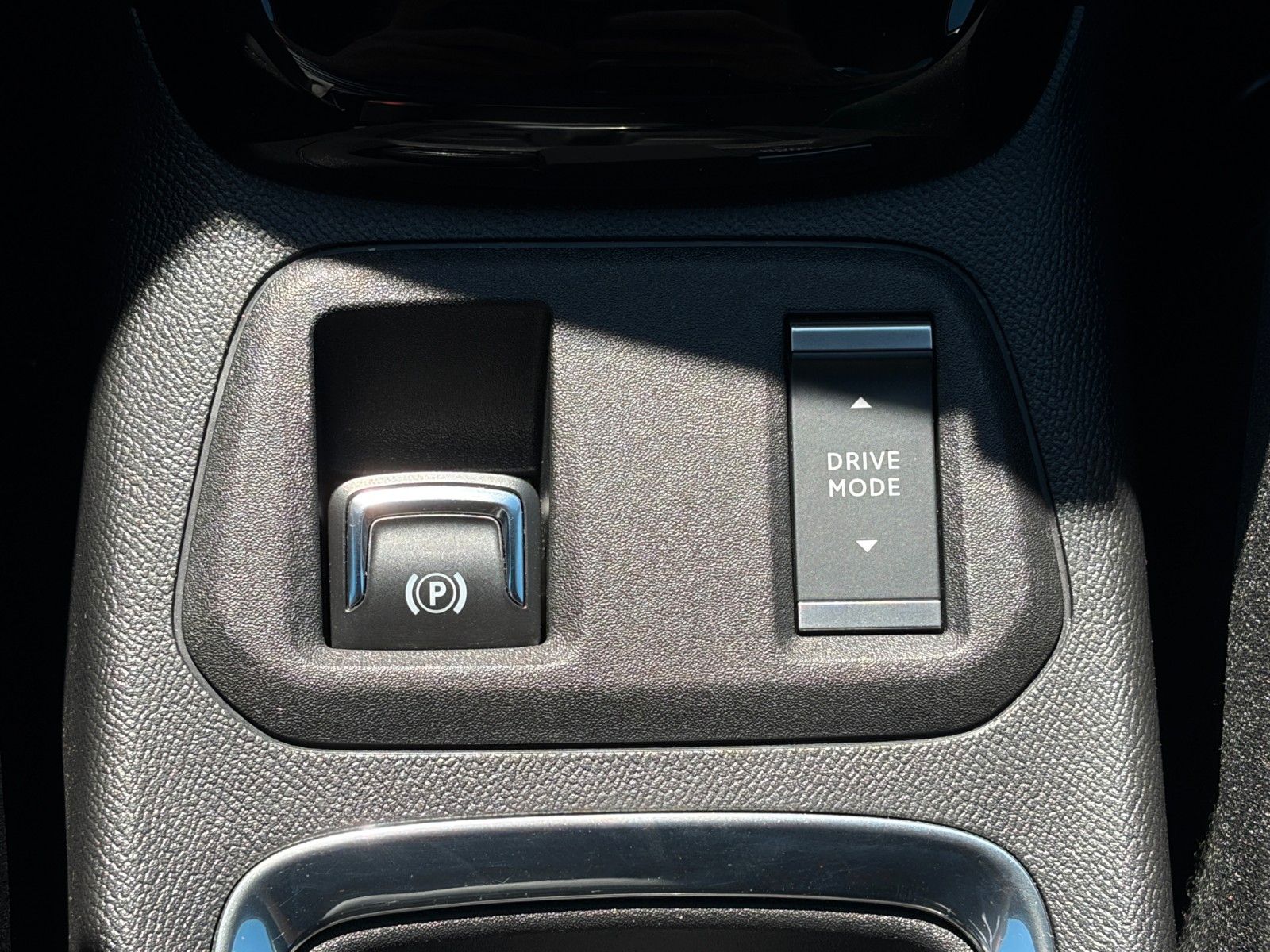 Fahrzeugabbildung Opel Corsa F GS 1.2 Turbo LED CAM PDC LHZ SHZ CarPlay