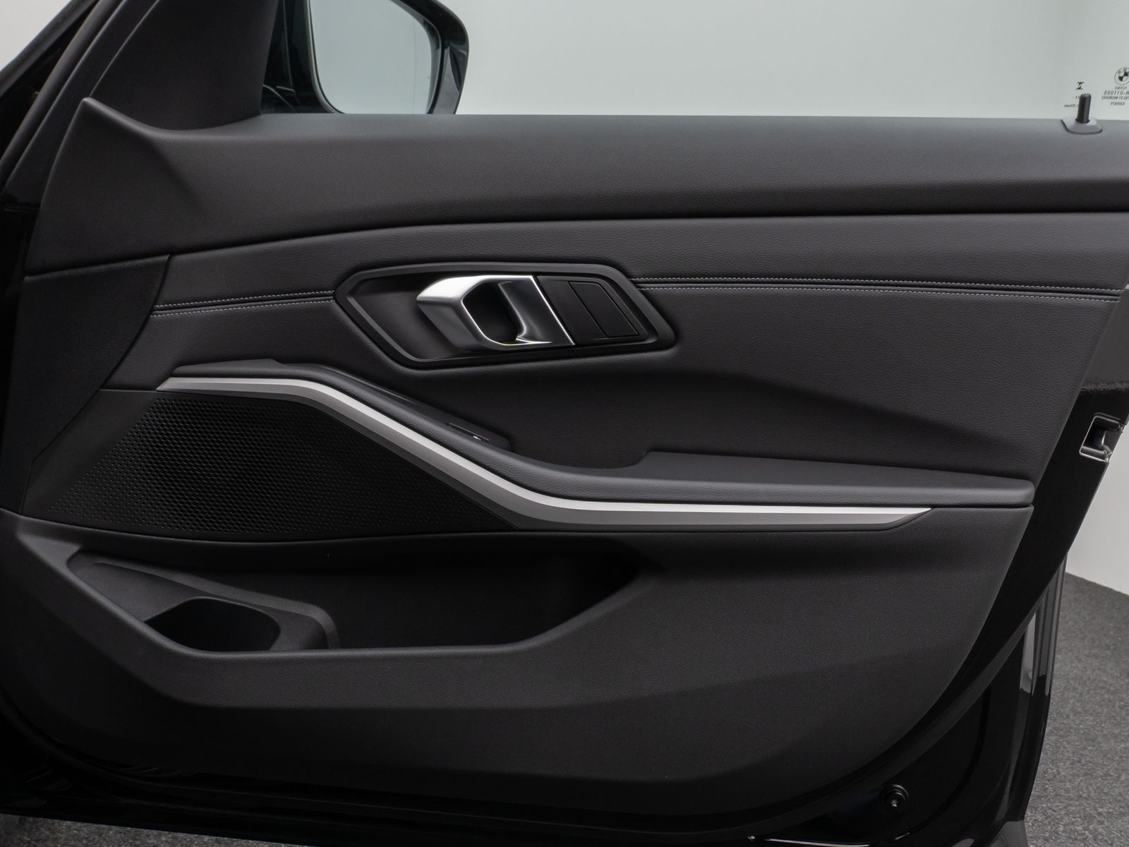 Fahrzeugabbildung BMW 330e DAB CockPit+ PDC Geschwindigkeitsreg Sport