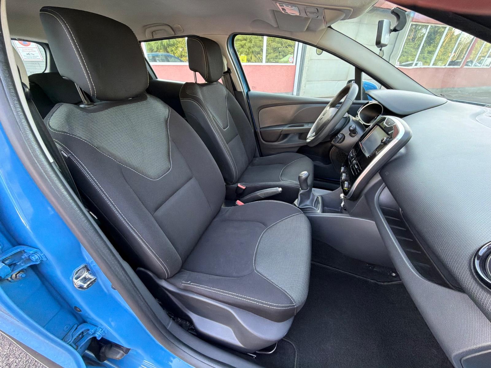 Renault Clio 2015 — photo 17