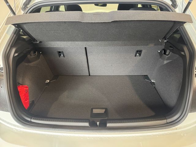 Polo R-Line 1.0 TSI DSG NAVI+KAMERA+IQ-DRIVE+SID