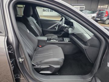 Bild 11 Opel Astra GS ST AT8/NAVI/SHZ+LHZ/PDC vo+hi+360Cam/LE