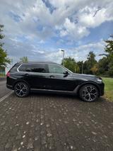 BMW X7 xDrive40d - - gebrauchte BMW X7 aus dem Jahr 2022