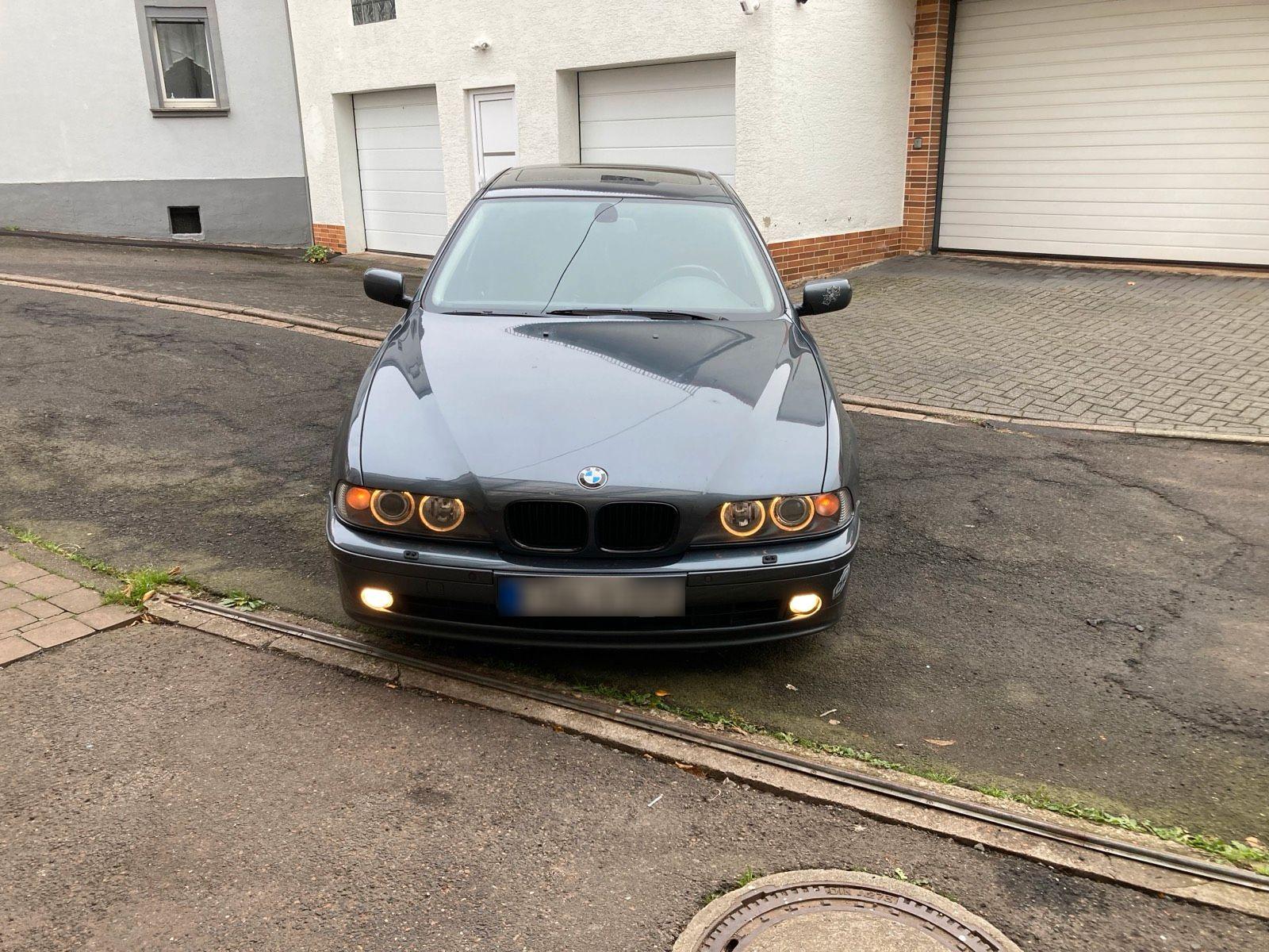BMW 520