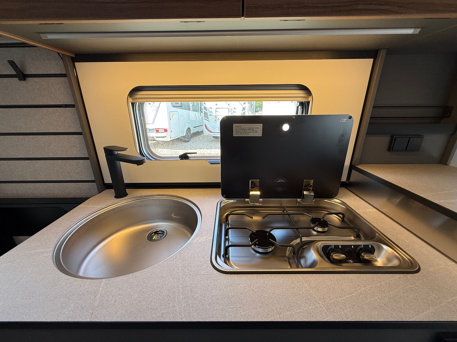 Fahrzeugabbildung HYMER / ERIBA / HYMERCAR Feeling 442 - 2026