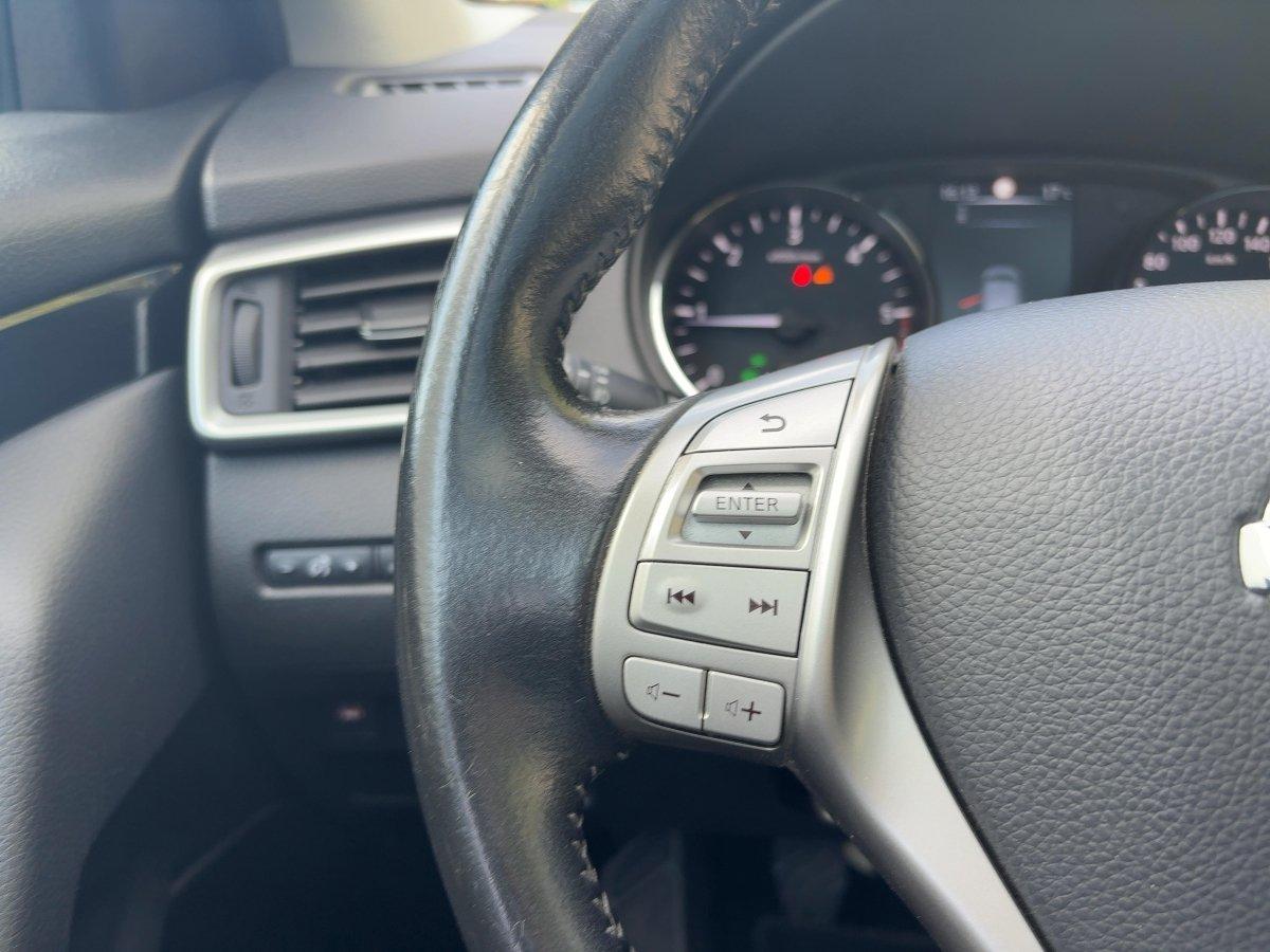 Nissan Qashqai Tekna 1.6 dCi *AHK*Pano*Navi*