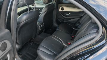 Mercedes E 200 - 8