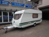 Chateau 446 C MIT FESTBETT+MITTELSITZ+VORZELT+WC - Chateau Wohnwagen