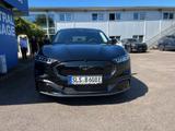 Ford Mustang Mach-E 610 km Reichweite - Ford: Must