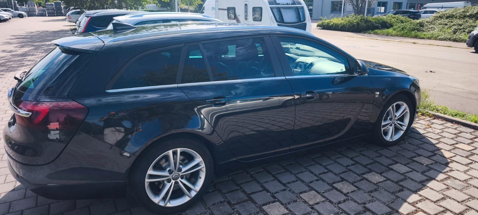 Opel Insignia ST 2.0 CDTI