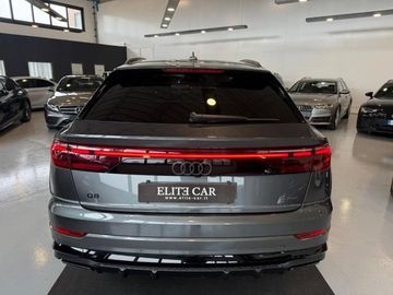Audi Q8 - 5