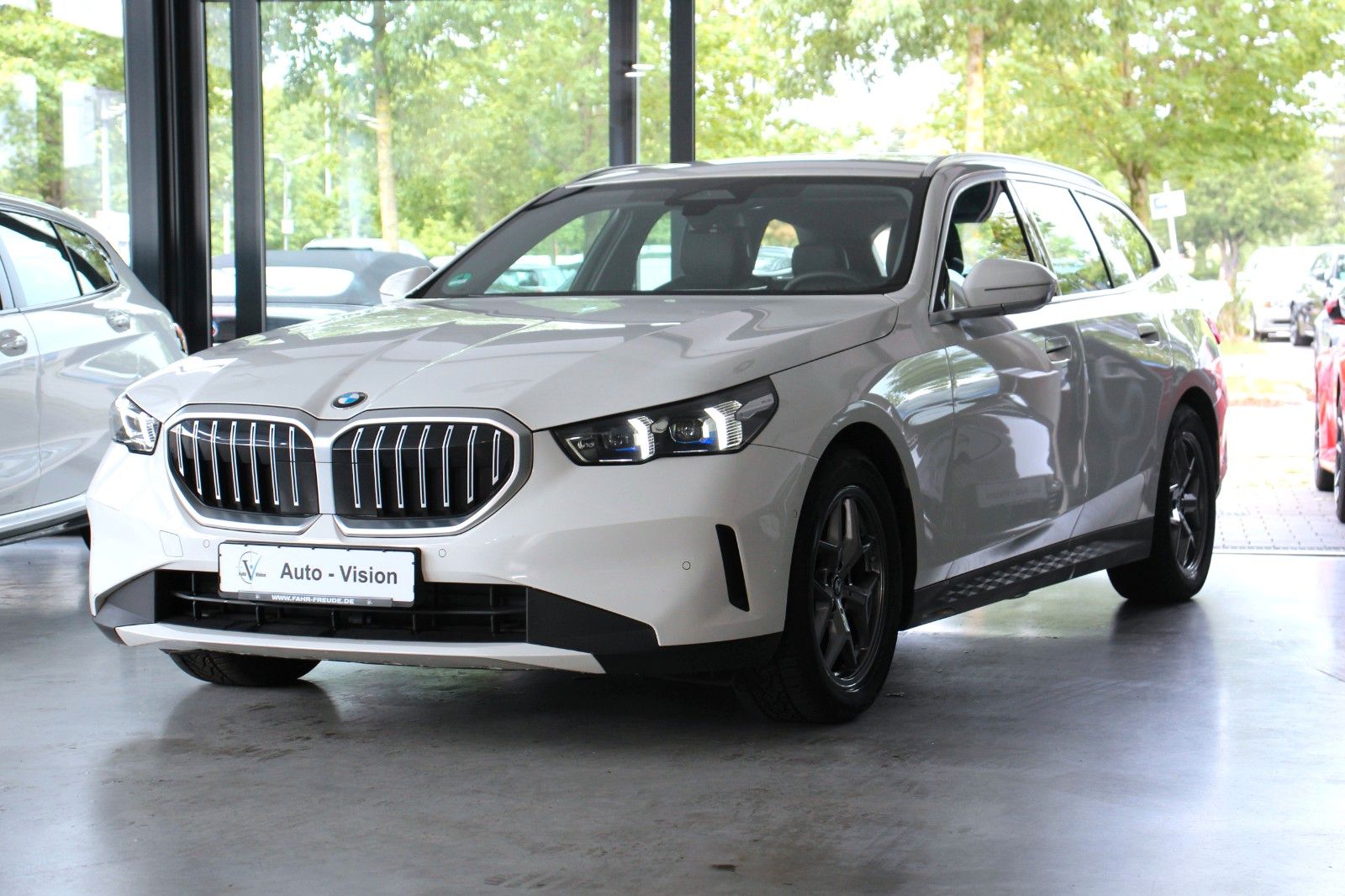 BMW 520d (G61) *A-LED*KAM*SHZ*Ambiente*AppleCP*DAB foto 3