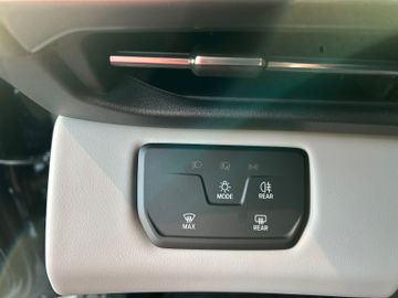 Ford Explorer Select RWD