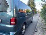 Volkswagen T5 Multivan - Volkswagen T5 Multivan: Grün