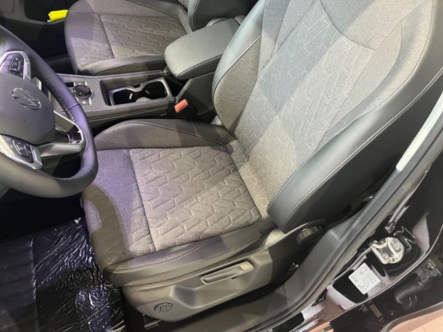 Fahrzeugabbildung Volkswagen Tayron 2.0 TDI DSG LIFE AHK GJR LED-PLUS ANSCHLU