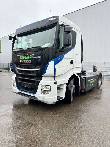 Iveco 460  NP