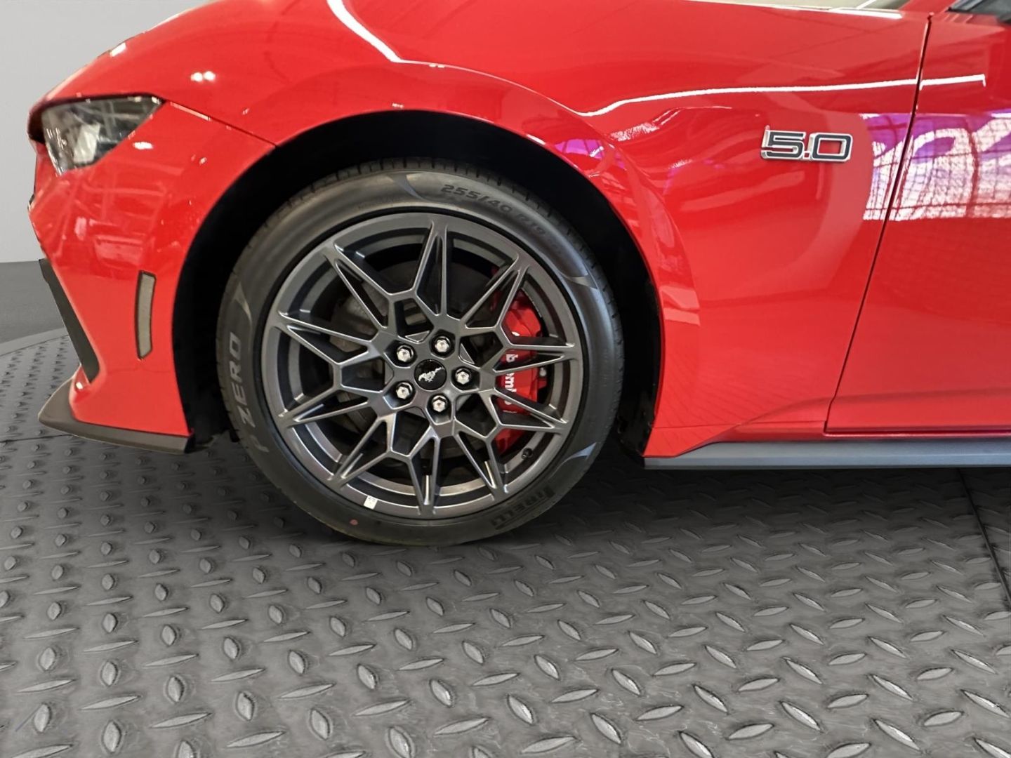 Fahrzeugabbildung Ford Mustang Fastback 5.0 Ti-VCT V8 328 kW GT