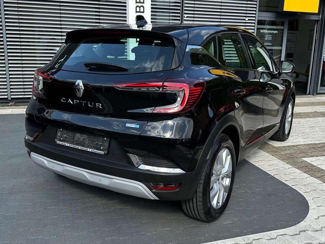 Fahrzeugabbildung Renault Captur Intens Plug-In-Hybrid 160