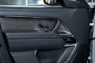 Land-Rover Range Rover - 10
