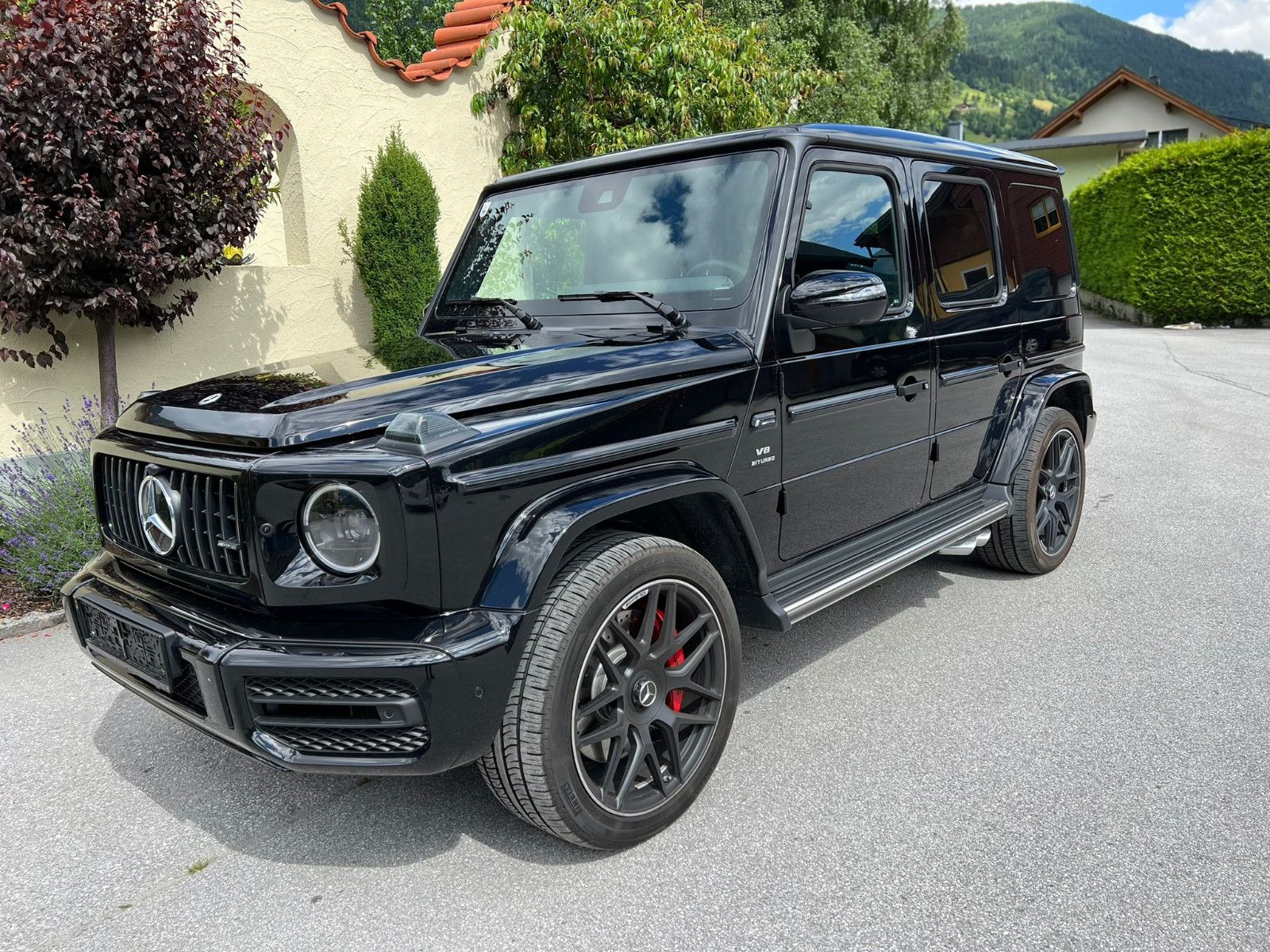 MERCEDES-BENZ G 63 AMG AHK STHZ SUPERIOR Line