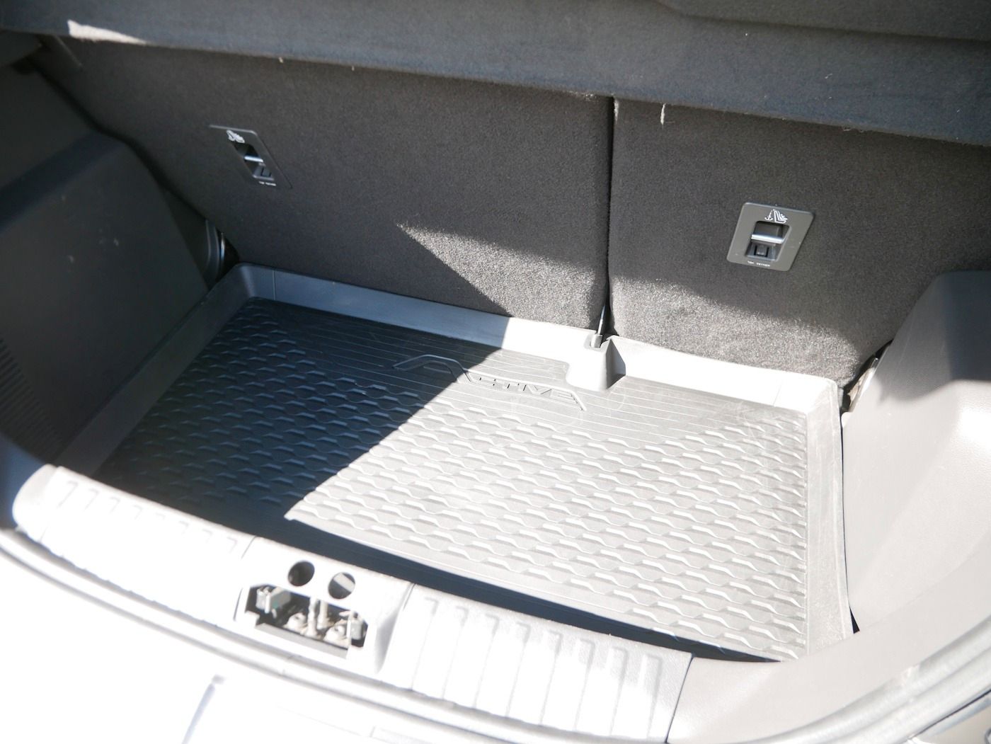 Fahrzeugabbildung Ford KA+ 1.2 Ti-VCT Active SHZ heizb.Frontscheibe PDC
