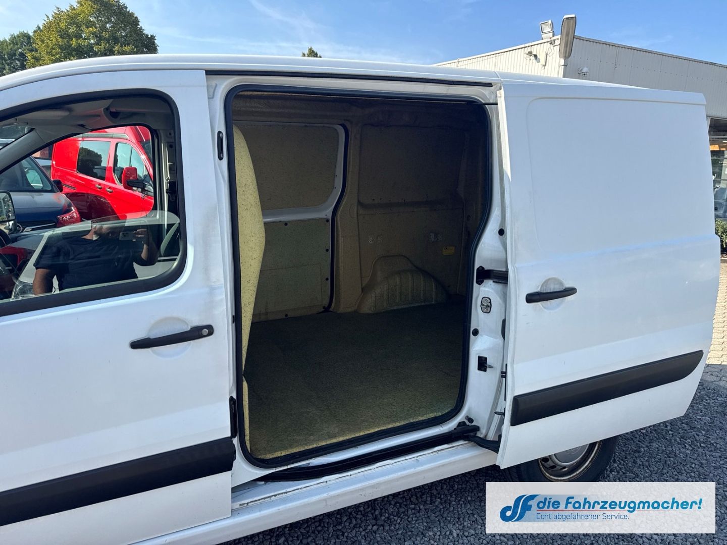 Fahrzeugabbildung Peugeot Expert Kasten L1H1 1.6 HDi Multif.Lenkrad CD *EX