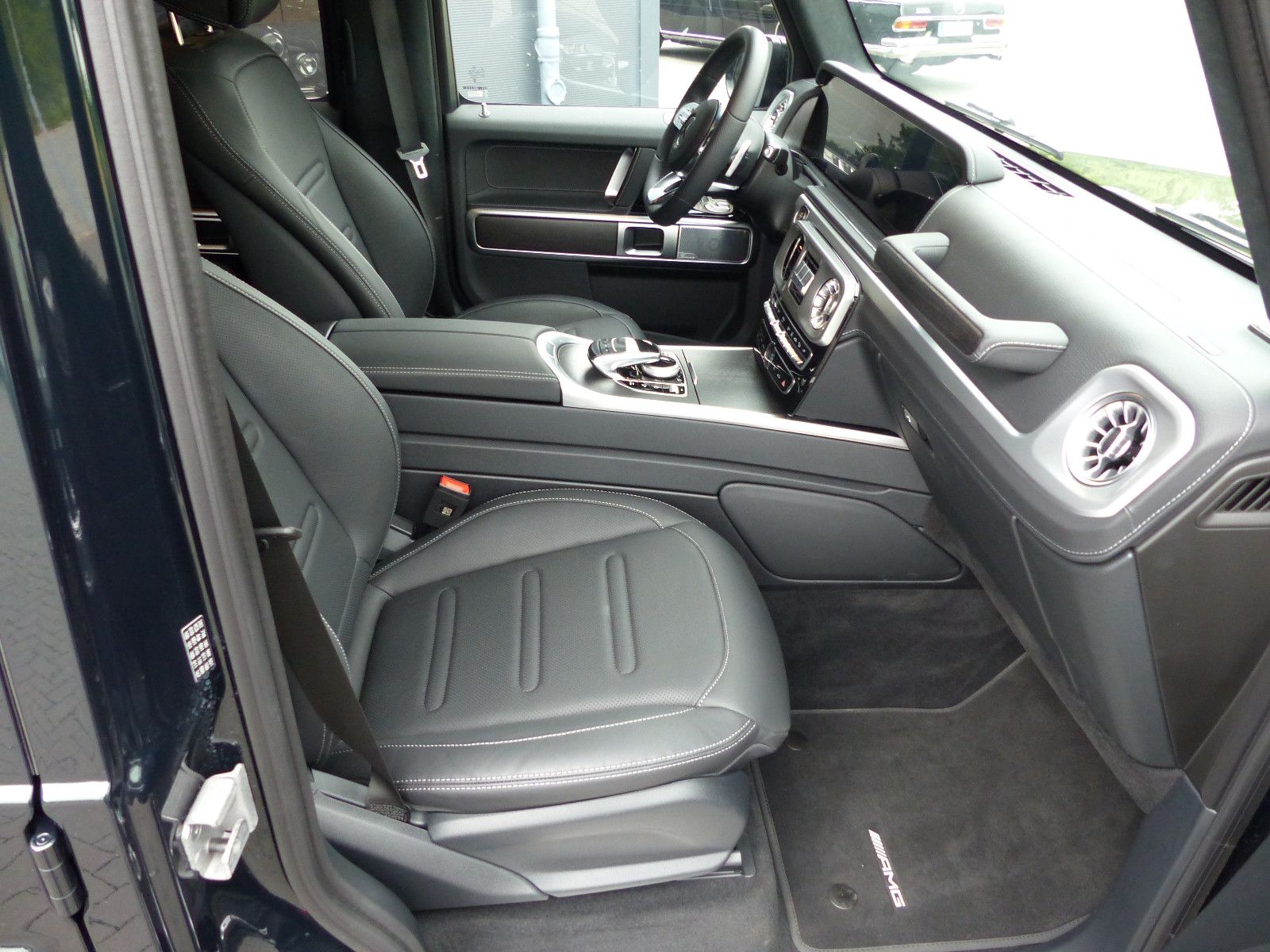 Fahrzeugabbildung Mercedes-Benz G 400 d AMG nur 1100 KM