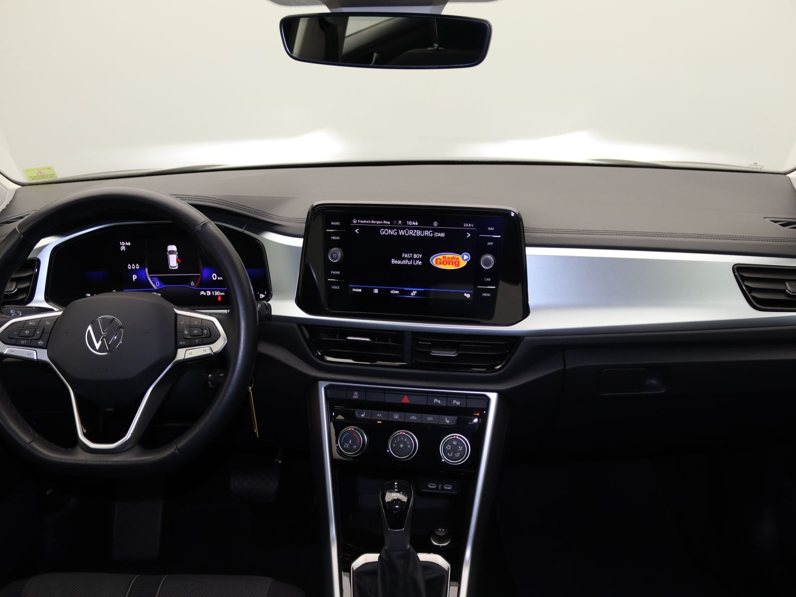Volkswagen T-Roc - Bild 11