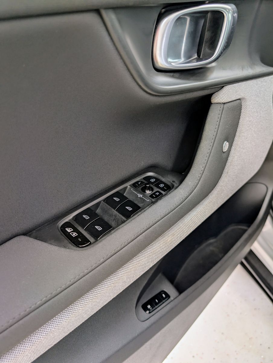 Fahrzeugabbildung Polestar 2 Long Range Dual PANO PLUS-PACK PIXEL H&K 78kWh