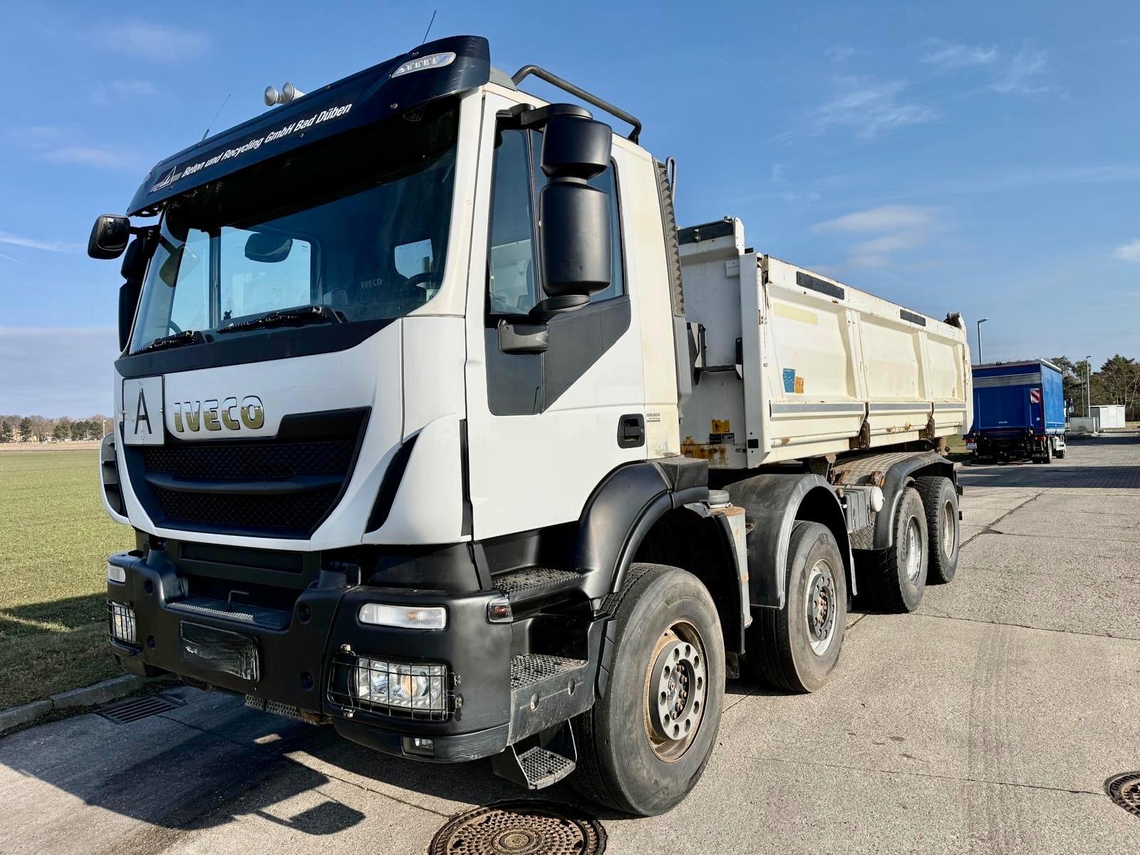 Iveco Trakker 450 Dreiseitenkipper Bordmatik Retarder