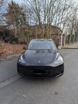 Tesla Model Y Hinterradantrieb RWD 1 HAND mit MWST  - Tesla Model Y in Bonn