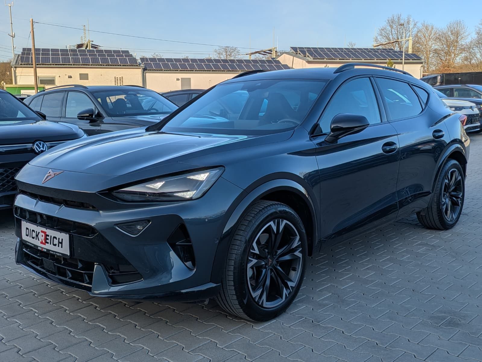 Fahrzeugabbildung CUPRA Formentor 1.5 eTSI LEDER*MATRIX*SENNH*Int.Dr.-XL