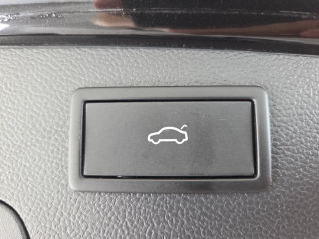 Passat Variant Elegance 2.0 TDI MATRIX PANO STH