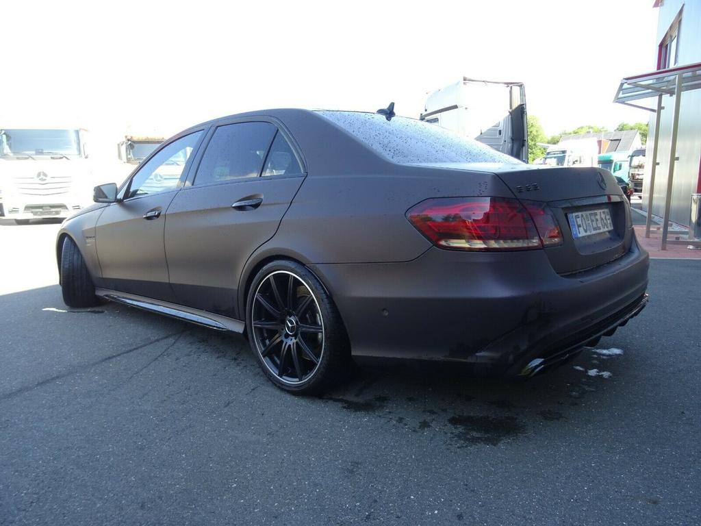 Mercedes-Benz E 63 AMG